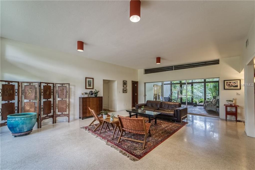 489b7d2188964458d0729ccb82377d8fl-w1xd-w1020_h770_q80