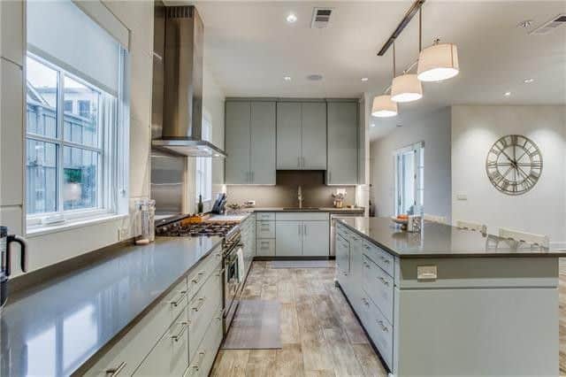 e8404992715dcf5ea062a7b9c150a6a5l-m0xd-w1020_h770_q80