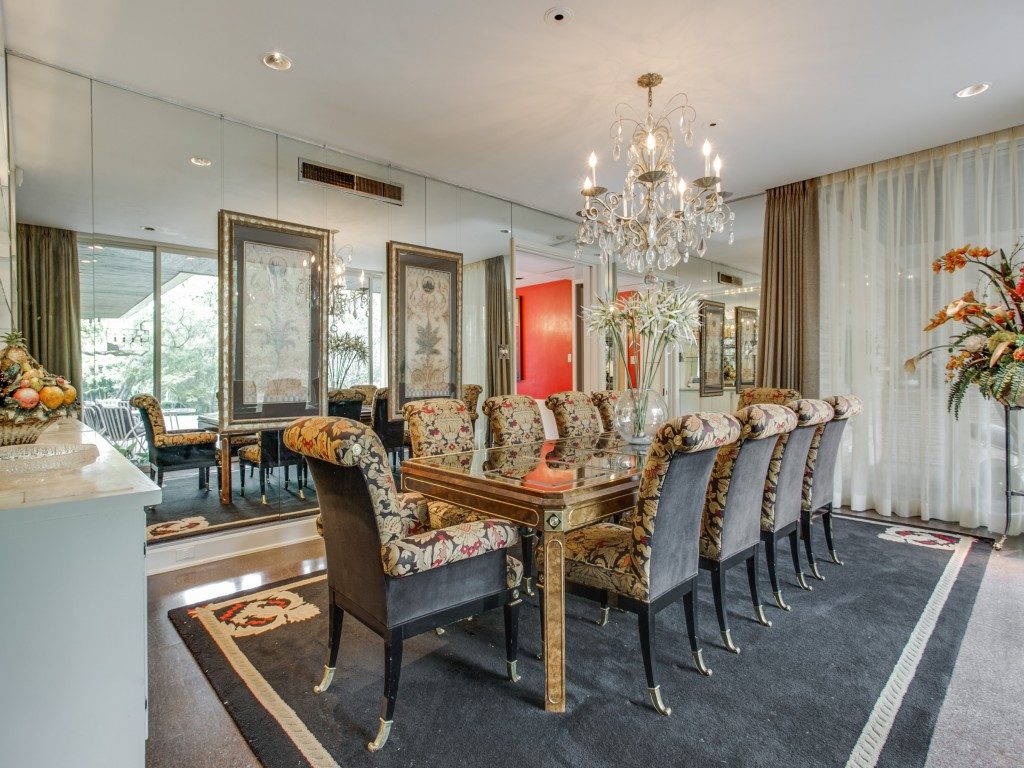 Vaughn-House-5350-South-Dentwood-1024x546