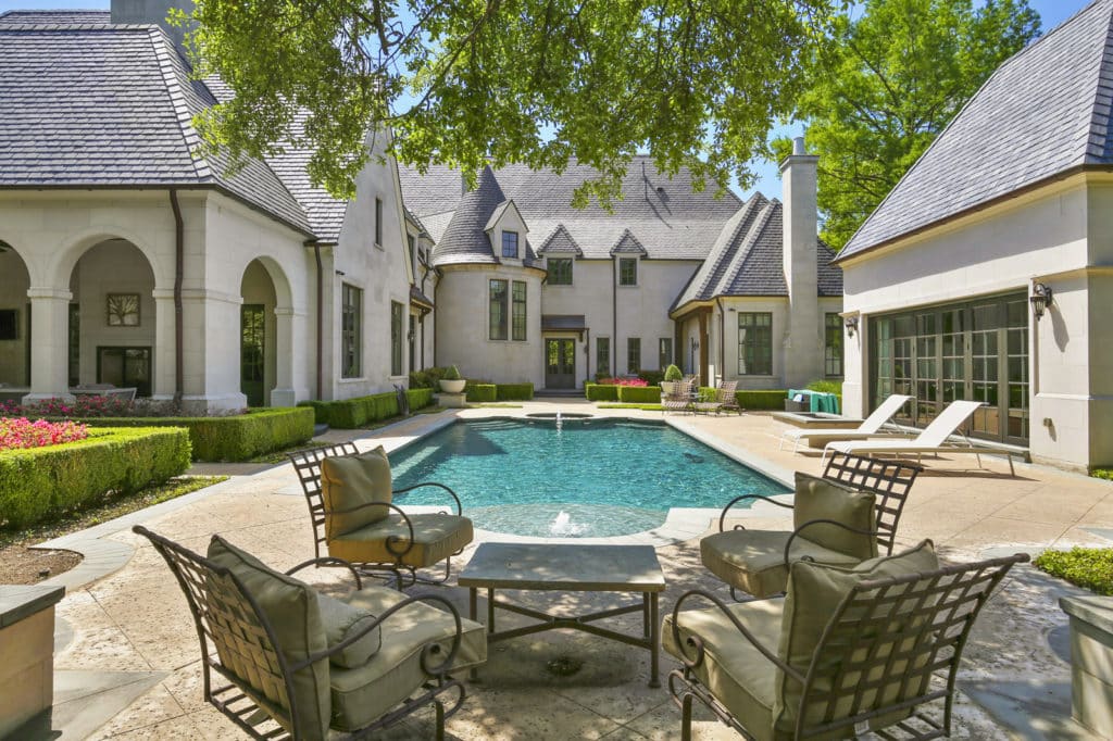 25_10706BridgeHollow__019_mls-1024x682