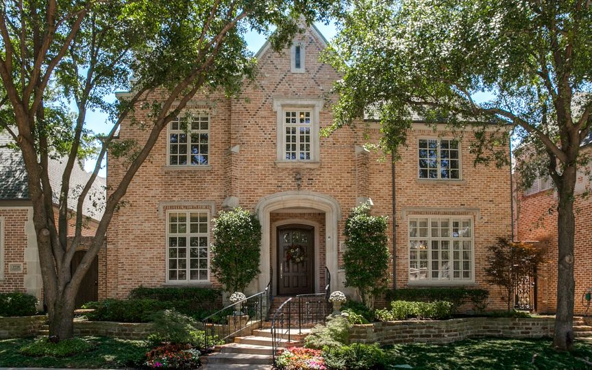 001-5818PrestonFairwaysDrive-Dallas-TX-75252-small-1024x685
