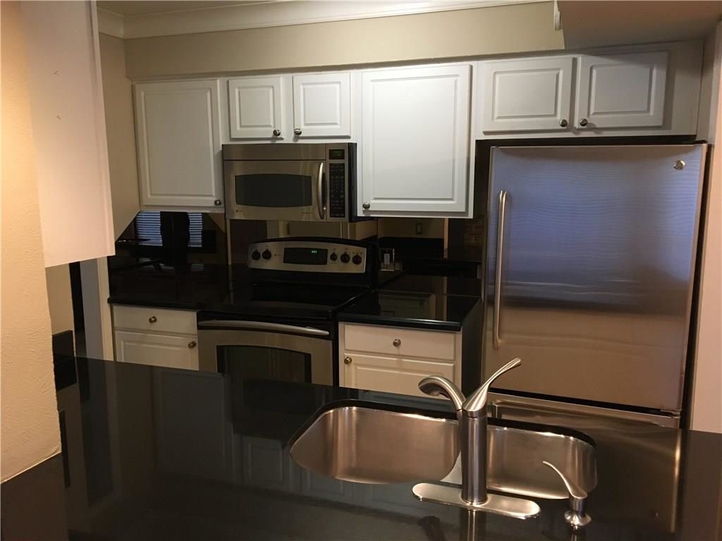 5904-Sandhurst-Lane-145-HCHOTW