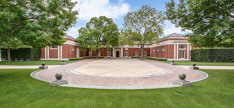 5950-deloache-ave-dallas-tx-High-Res-1.jpg.pagespeed.ic_.D-ZyZrquZO