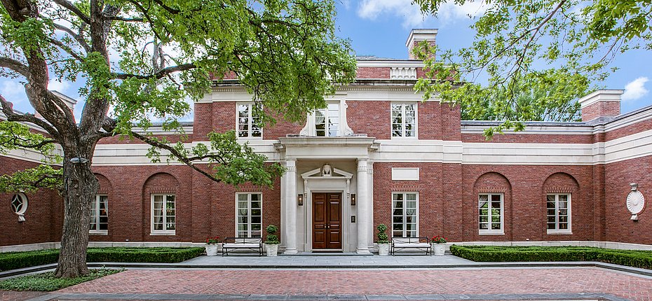 5950-deloache-ave-dallas-tx-High-Res-1.jpg.pagespeed.ic_.D-ZyZrquZO