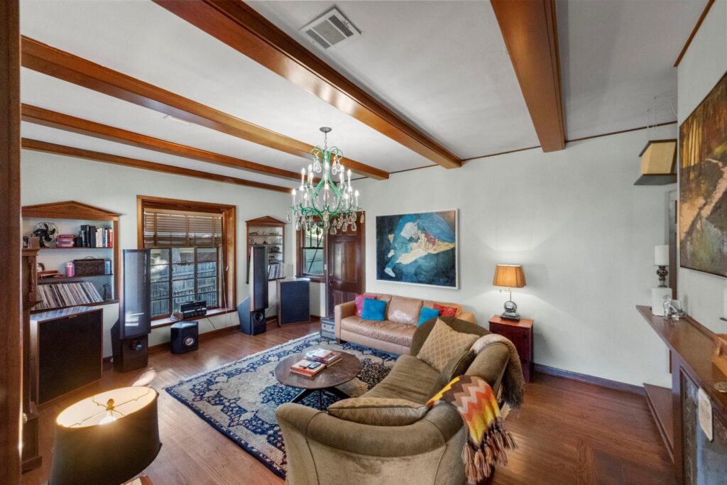 Arlington Heights Bungalow