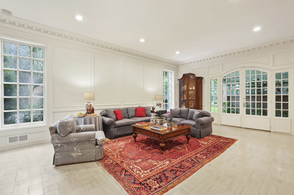 07_4730RoyalLane_007_mls-1