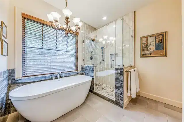 Explore this East Texas lake house. 