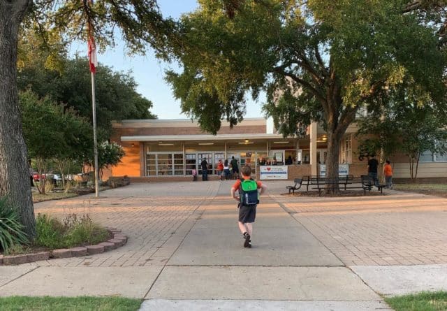 69027194_10157475834854819_3564755527772667904_o-e1566711141940