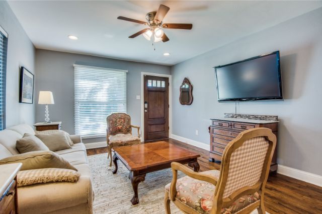 6906-webster-st-Vector