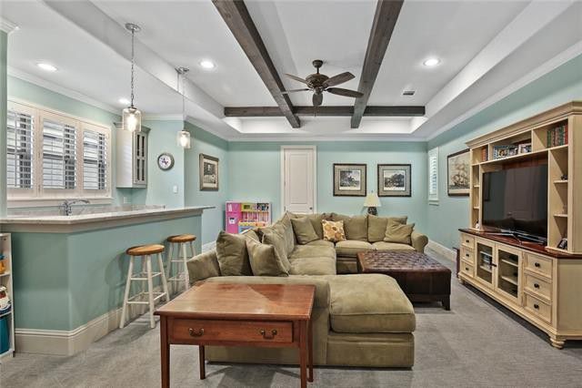 7027-Casa-Loma-vector