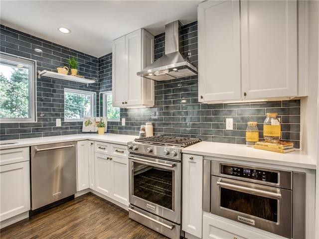 gaston-kitchen-before-1