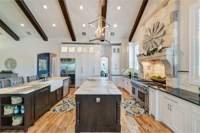 713-Lake-Carillon-Private-offering-Edited-1