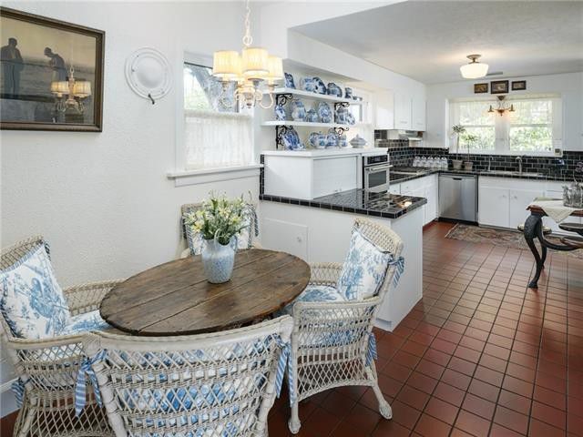 7203-Lakewood-Blvd-11