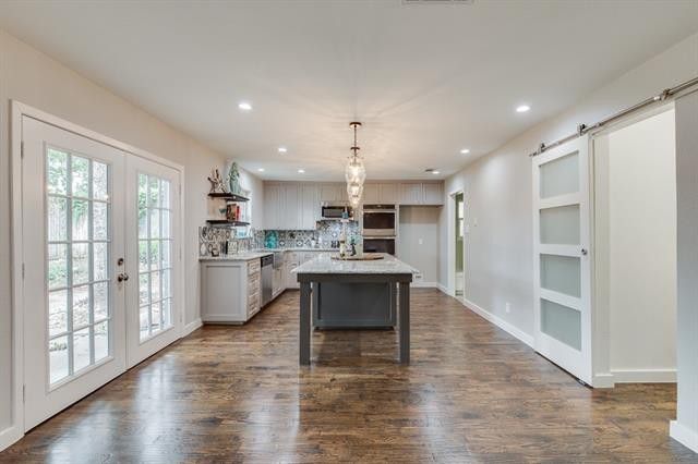 725-Thousand-Oaks-a