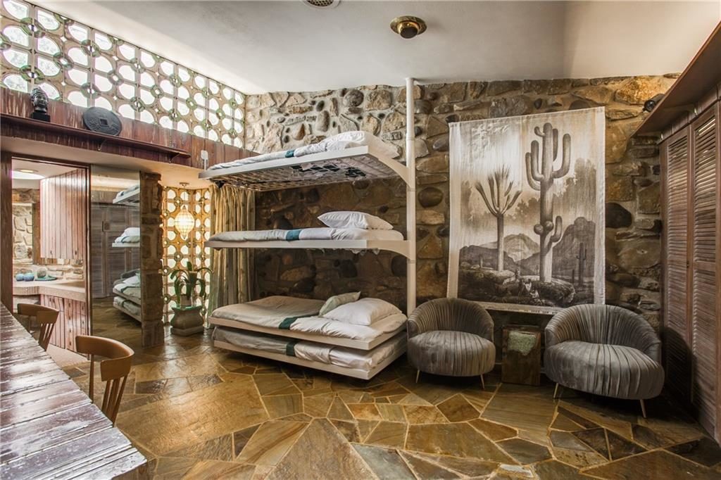 7505-Baxtershire-ext-1-1024x682