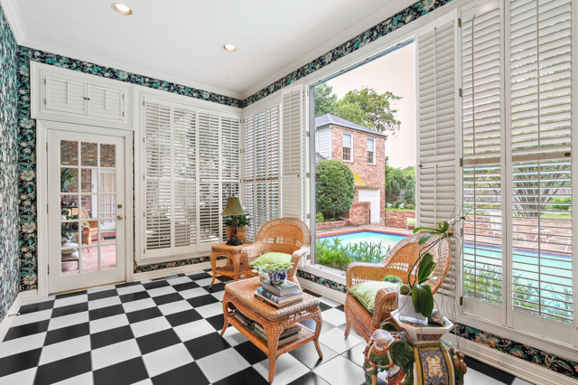 07_4730RoyalLane_007_mls-1