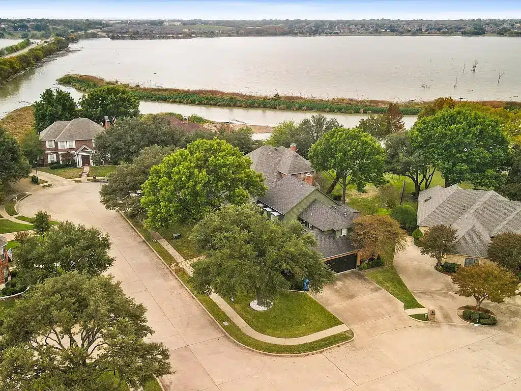 This Rowlett home could not be more charming. 