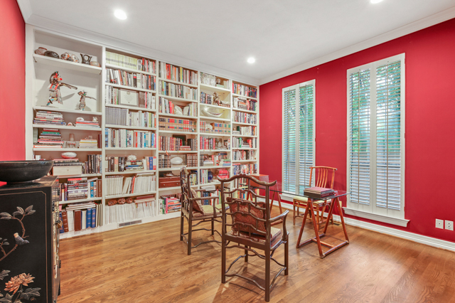 07_4730RoyalLane_007_mls-1