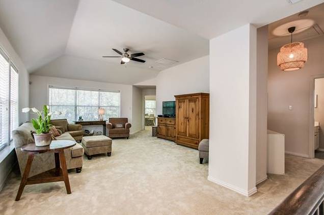 White-Rock-Villa-HCHOTW-1