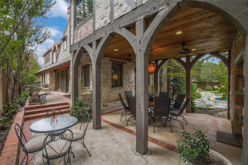 architecturally significant homes