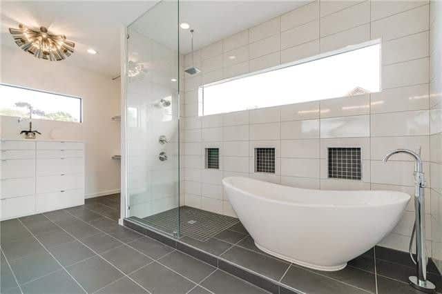 25427f943ef5040077f89584ed44654dl-m15xd-w1020_h770_q80