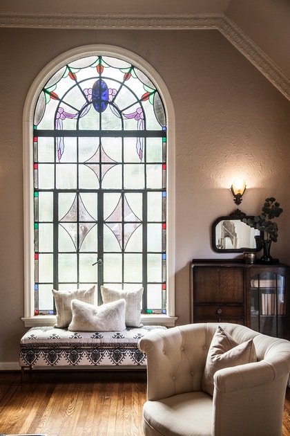 930-Valencia-stain-glass