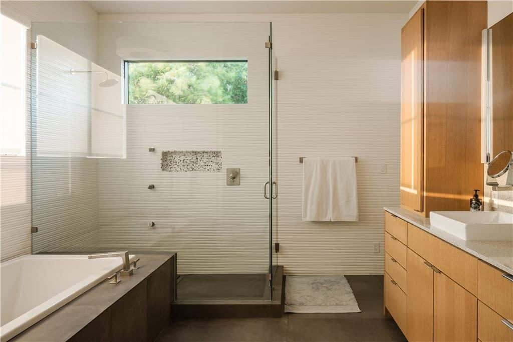 9333-Biscayne-Blvd-1024x683