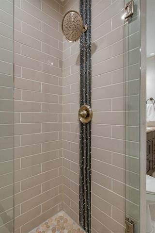 9659-Leaside-a