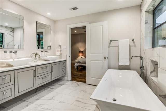 9744-Van-Dyke-Rd-1-1