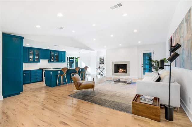 982100ff2ee46bb56bb660b413d809ecl-m5xd-w1020_h770_q80