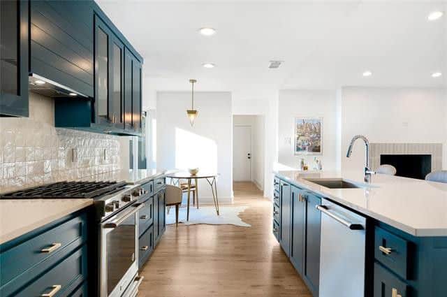 982100ff2ee46bb56bb660b413d809ecl-m5xd-w1020_h770_q80