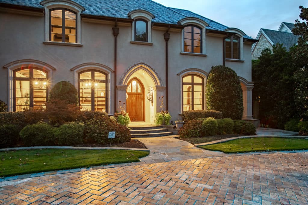 3508-Bryn-Mawr-ext-2