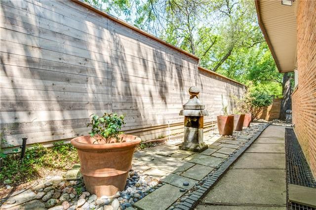 CDwarner524manusLEAD