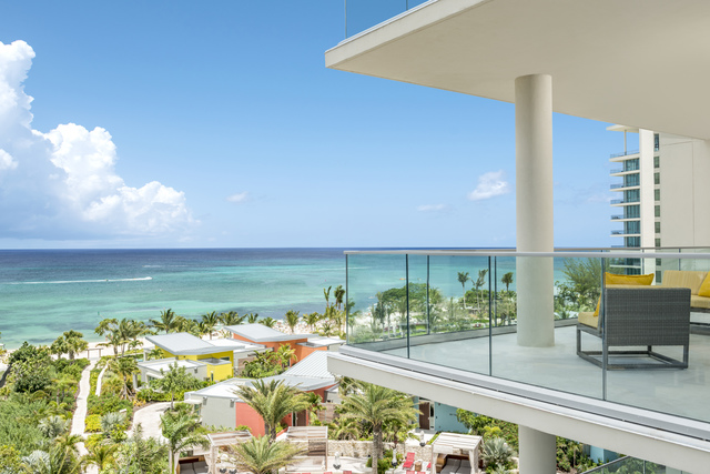 CaymanIslandsRealEstate_DartRealEstate_ProvenanceProperties_SeafireResort_balcony_just_view