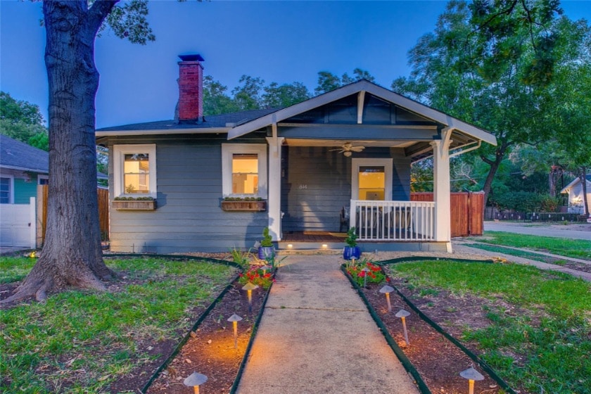 Oak Cliff Craftsman