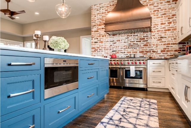 Colleyville-Texas-custom-kitchen-remodeling-white-cabinetry-blue-island