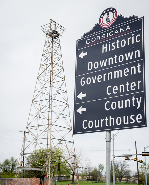 Corsicana-11-Sign-1