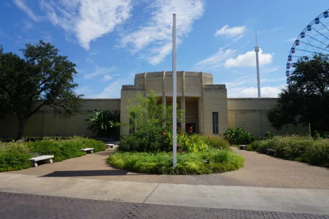 S6001222flintandbroad08