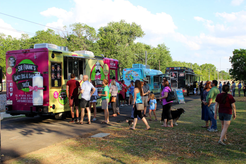Farmers-Branch-crowd-1024x683