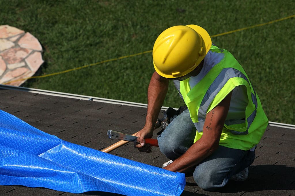 Fema-contractor-roof-tarp-1024x683
