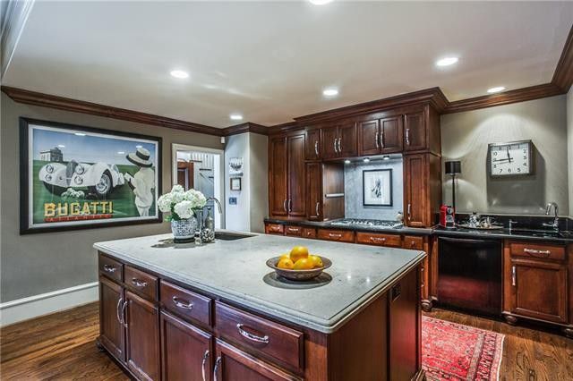 HCHOW6371mercedesLA1