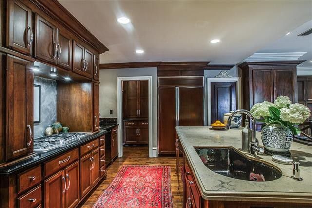 HCHOW6371mercedesLA1