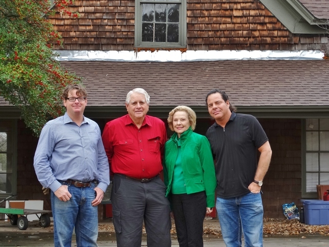 Haggard-family-at-Collinwood-house