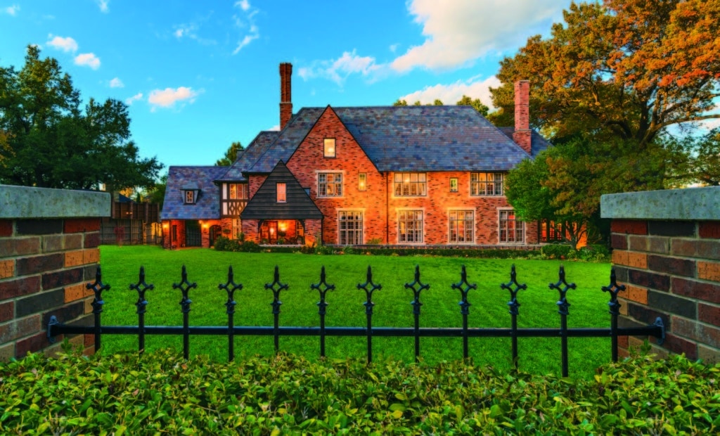 Hoffman-9_6-Bossom-Front-1024x620