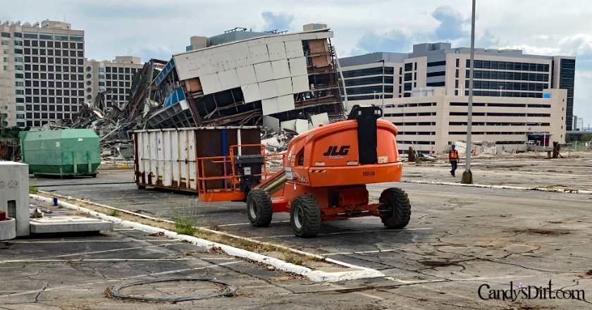 Exchange Park
(Photo: Mimi Perez for CandyDirt.com)