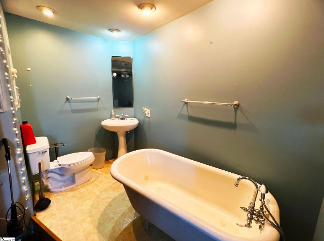 communication, marriage, bathroom