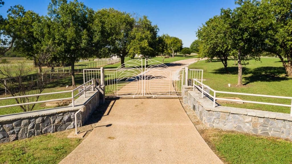 Lone-Oak-Aerial-web-1