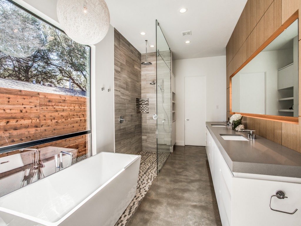 RearYardFullView-1024x768