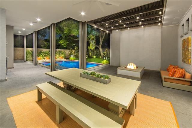 4407-Pomona-Rd-facade-night