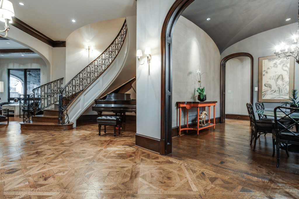 3508-Bryn-Mawr-ext-2